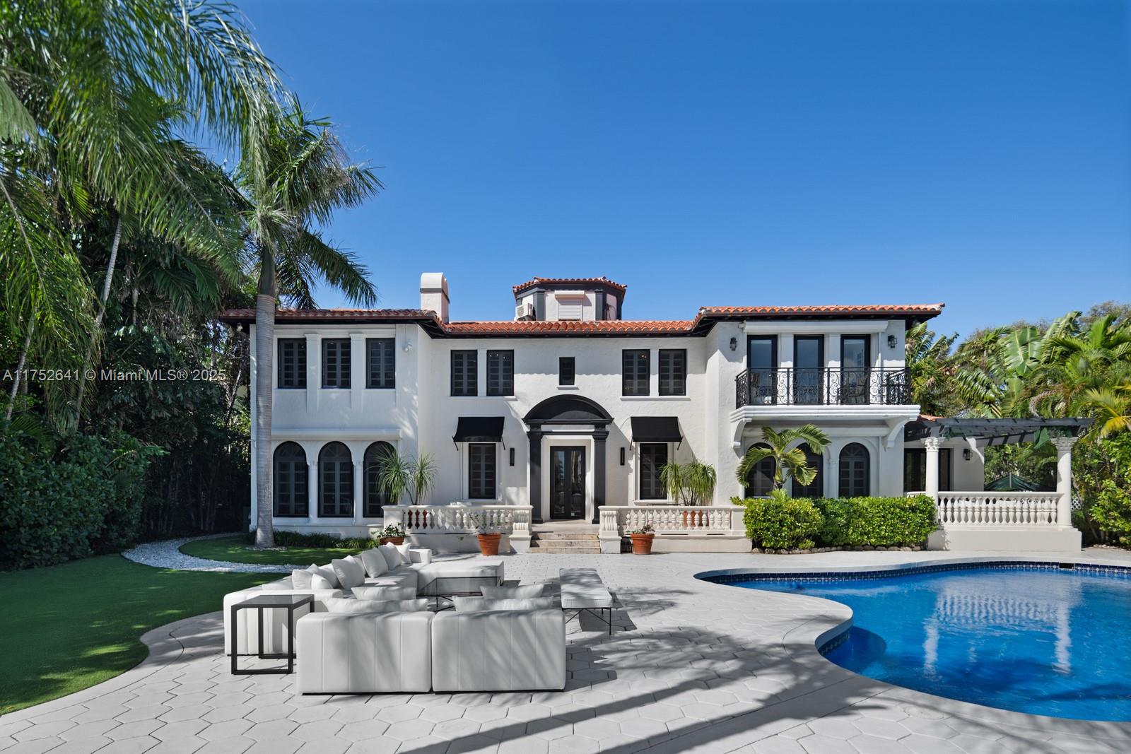 3605 Flamingo Dr