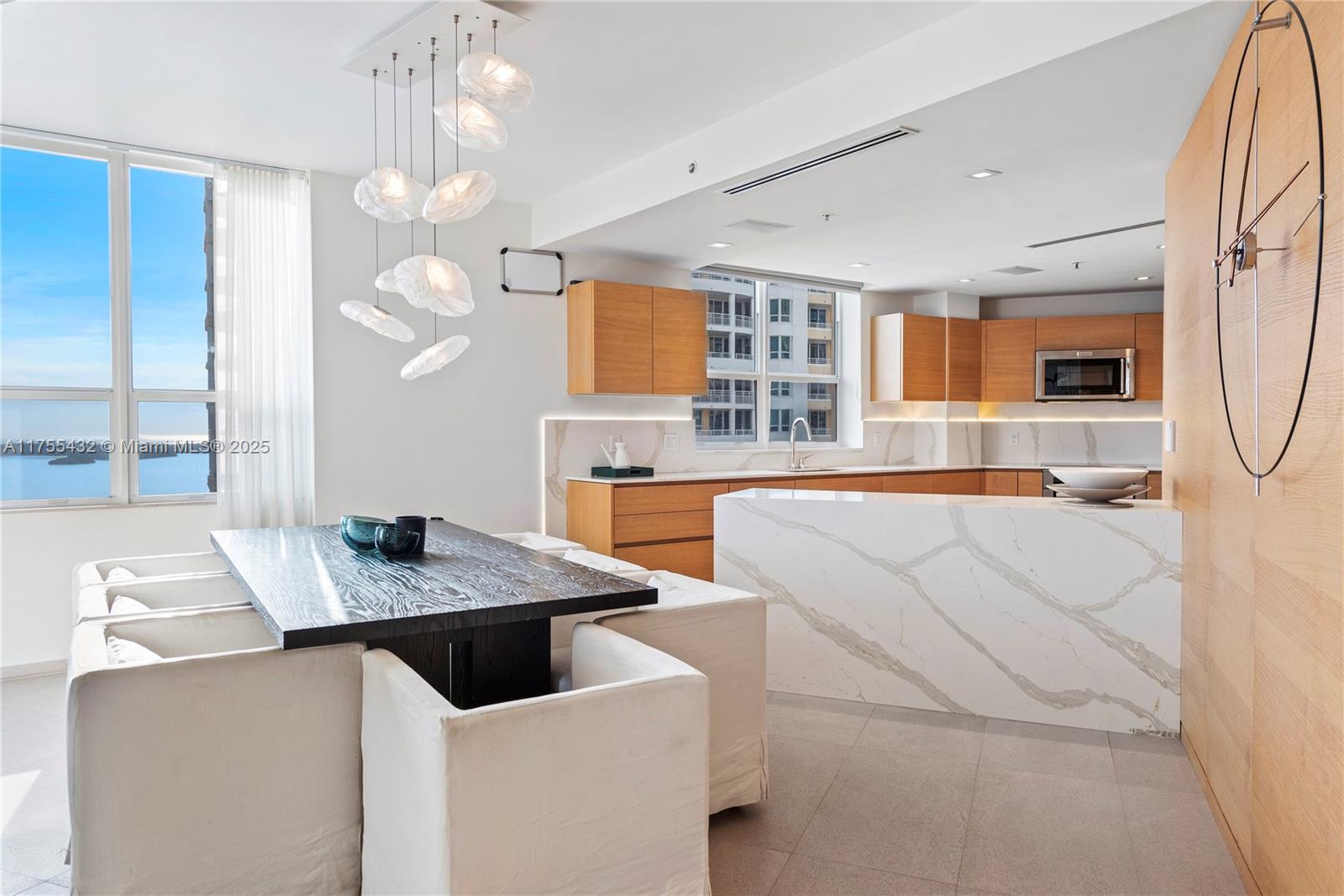 848 Brickell Key Dr # 2701
