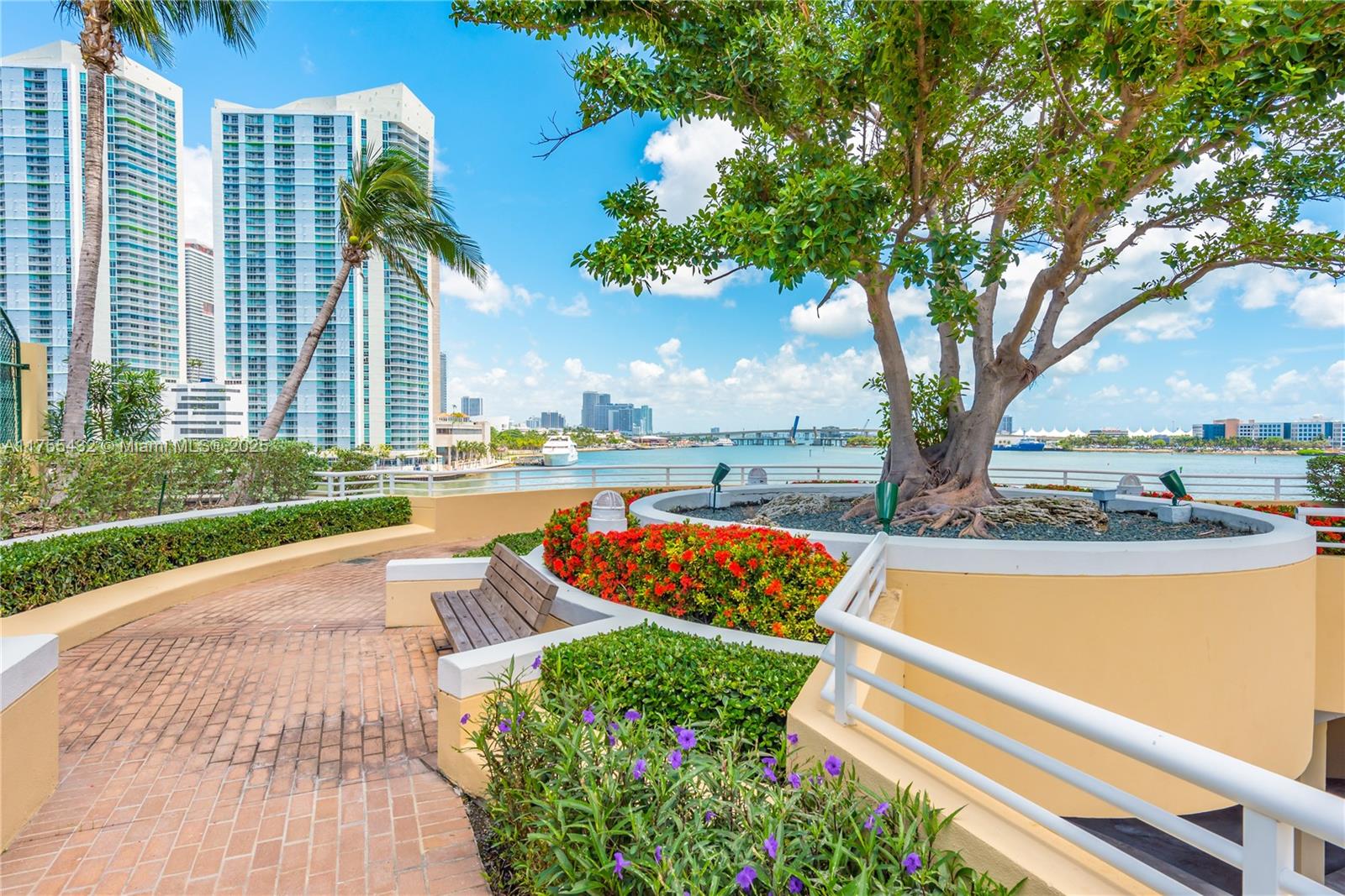848 Brickell Key Dr # 2701