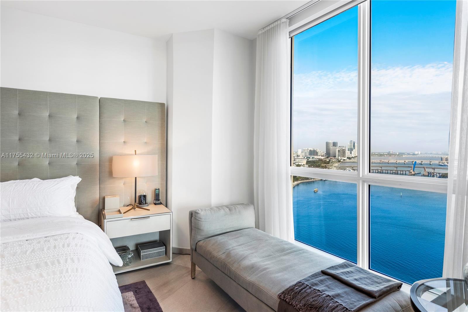 848 Brickell Key Dr # 2701