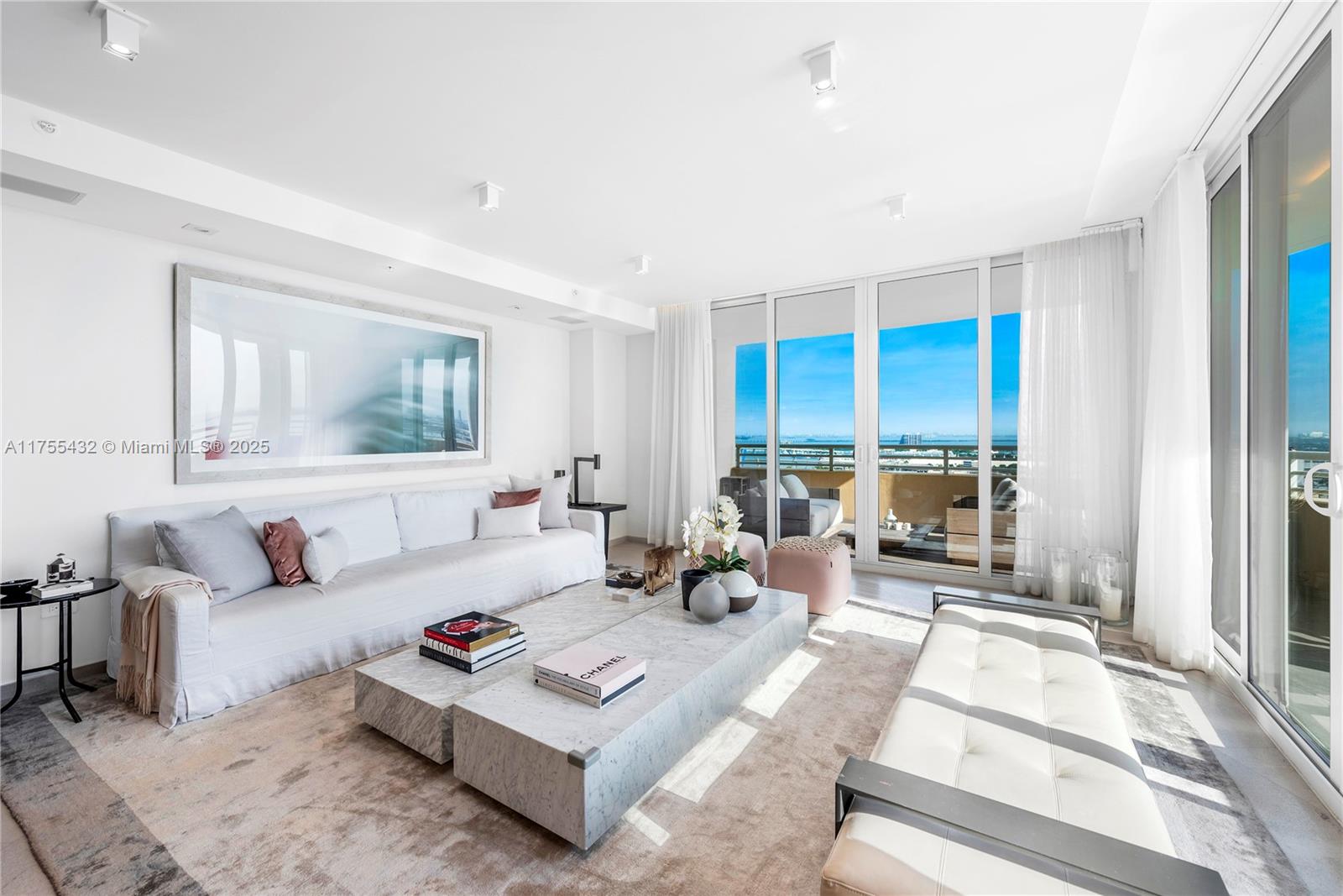 848 Brickell Key Dr # 2701