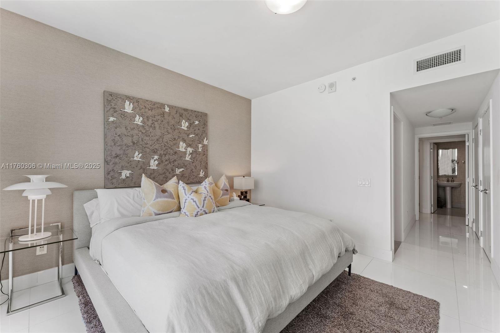 6899 Collins Ave # 2107
