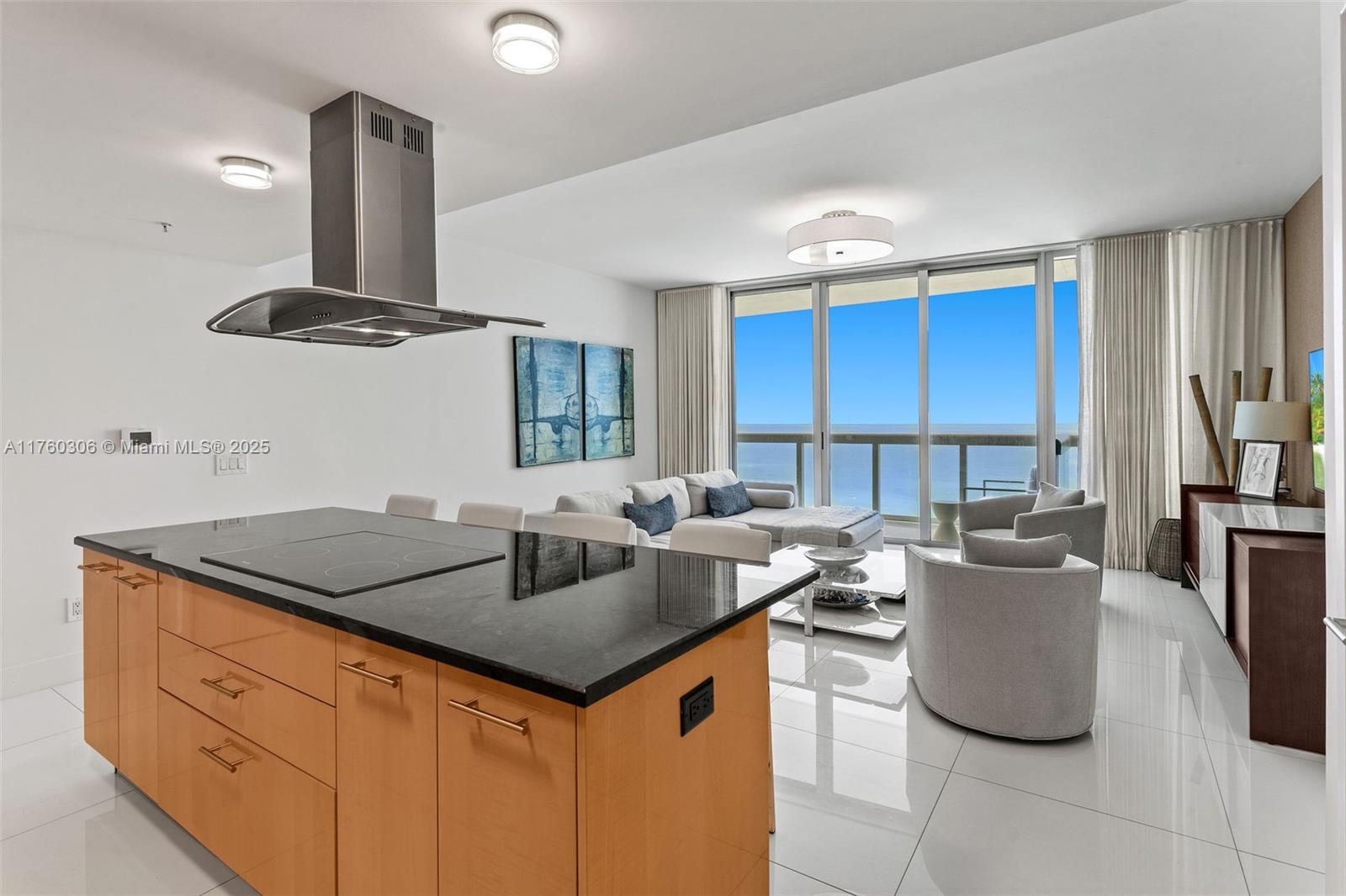 6899 Collins Ave # 2107