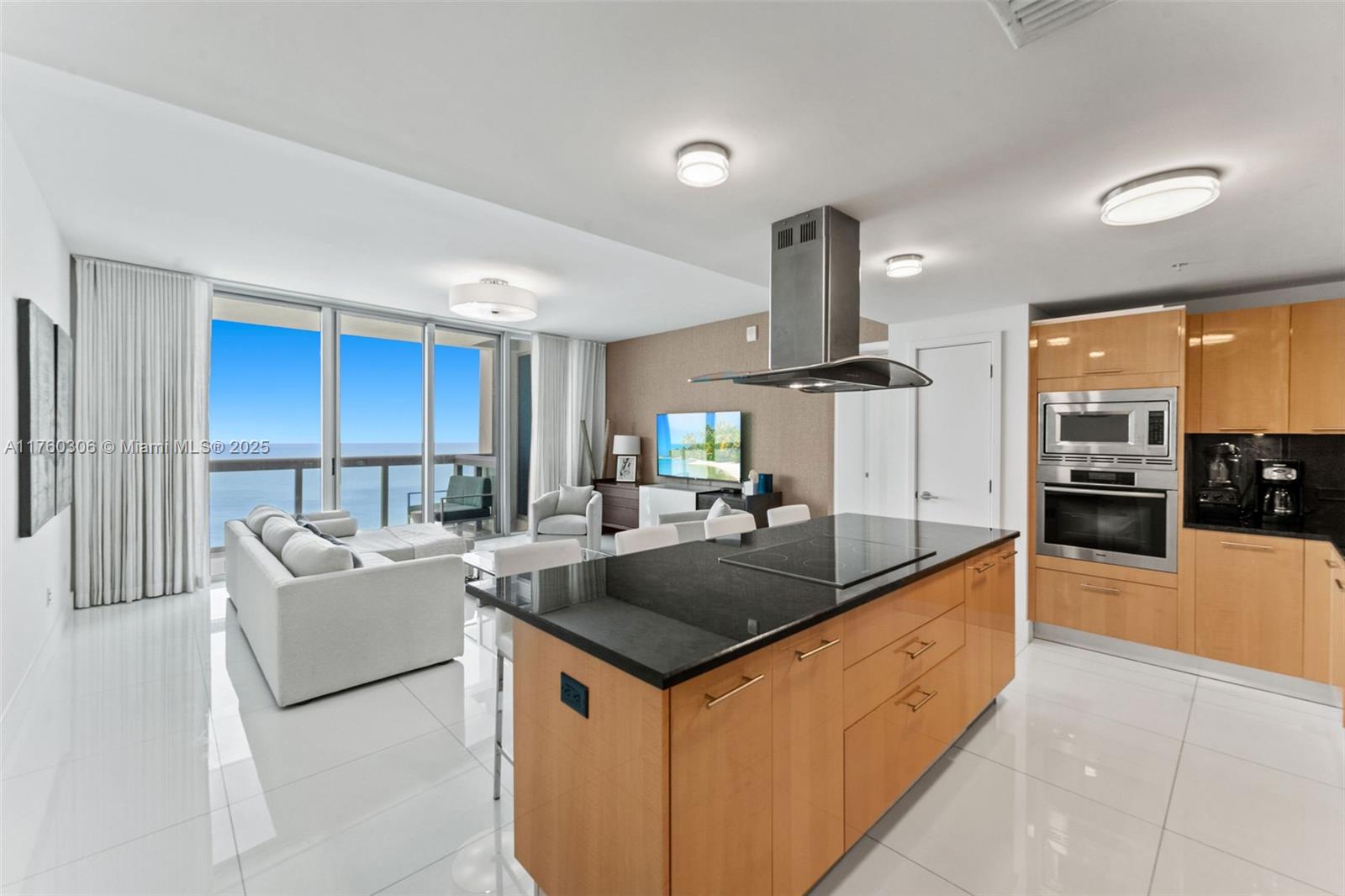 6899 Collins Ave # 2107