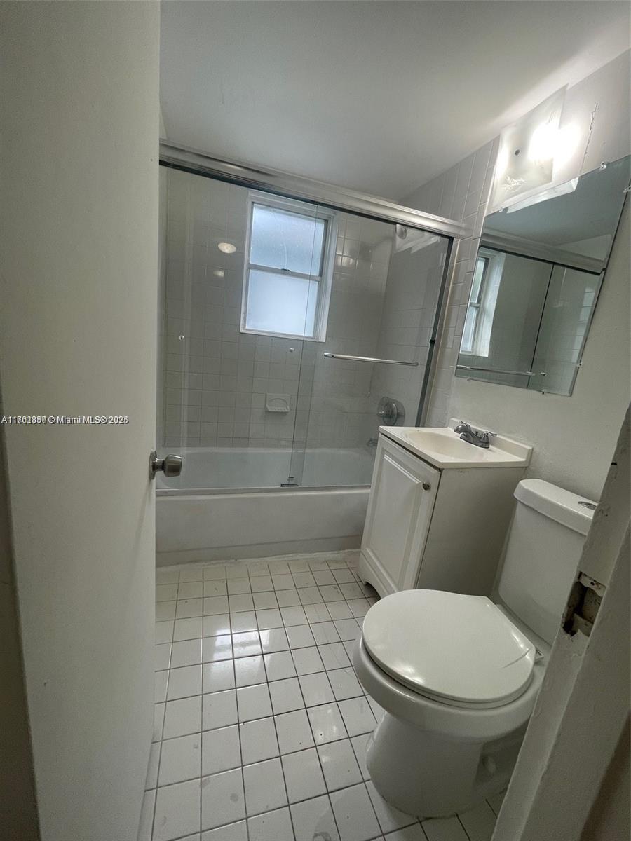 1555 Pennsylvania Ave # 207