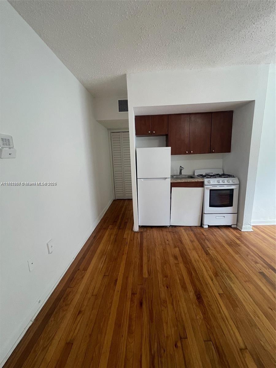 1555 Pennsylvania Ave # 207