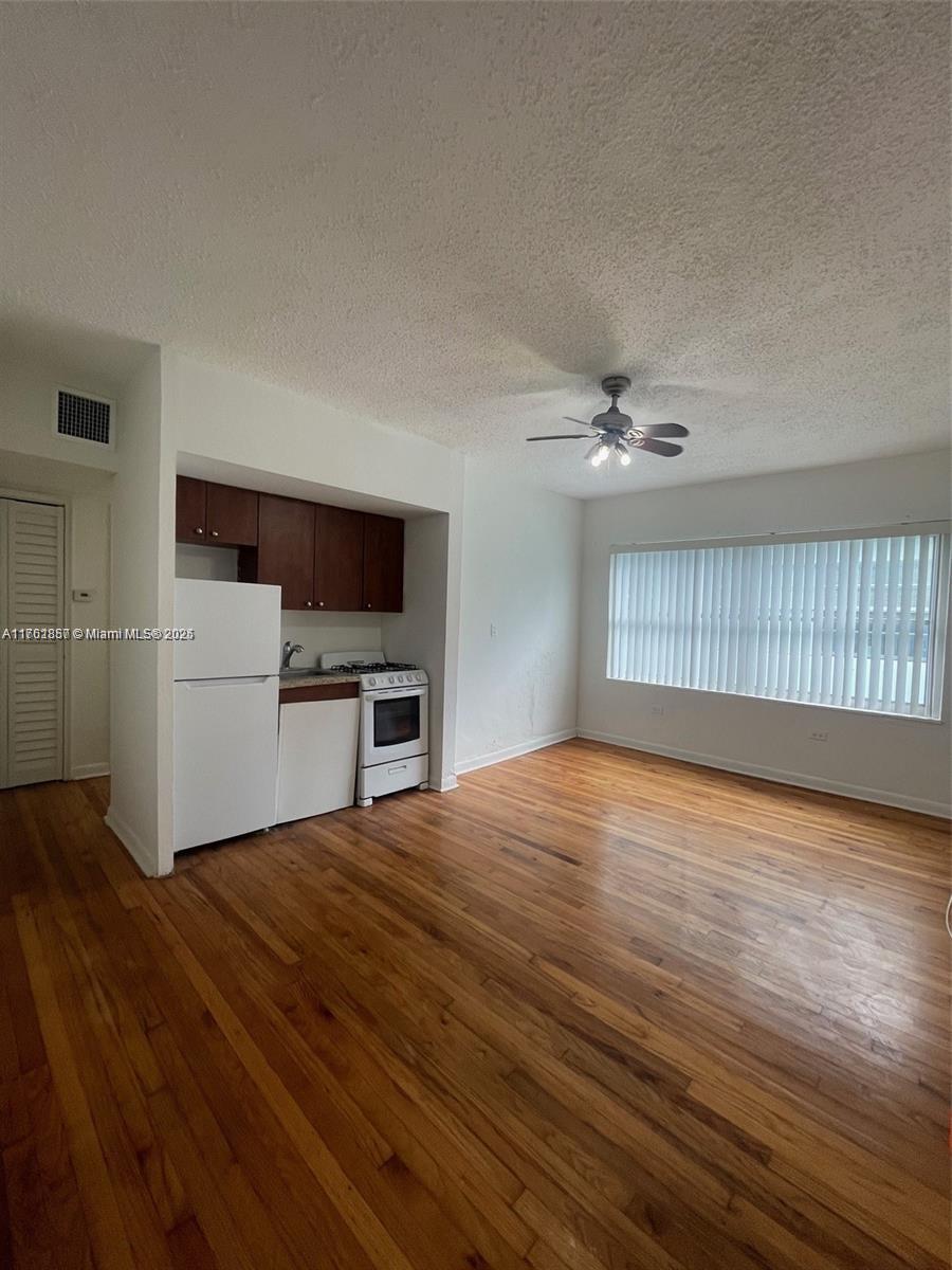 1555 Pennsylvania Ave # 207