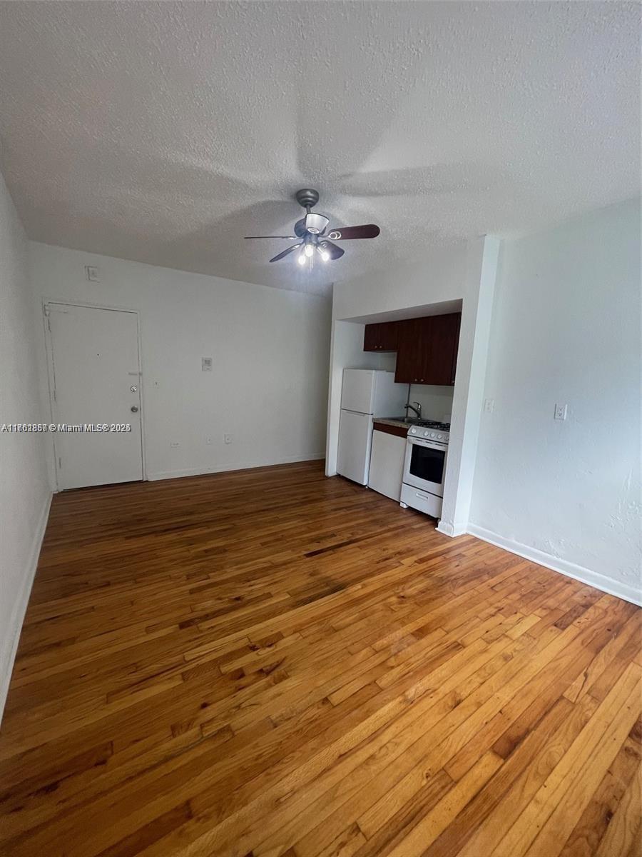 1555 Pennsylvania Ave # 207