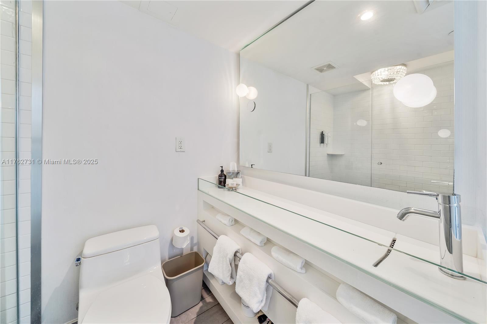 1100 West Ave # 1212