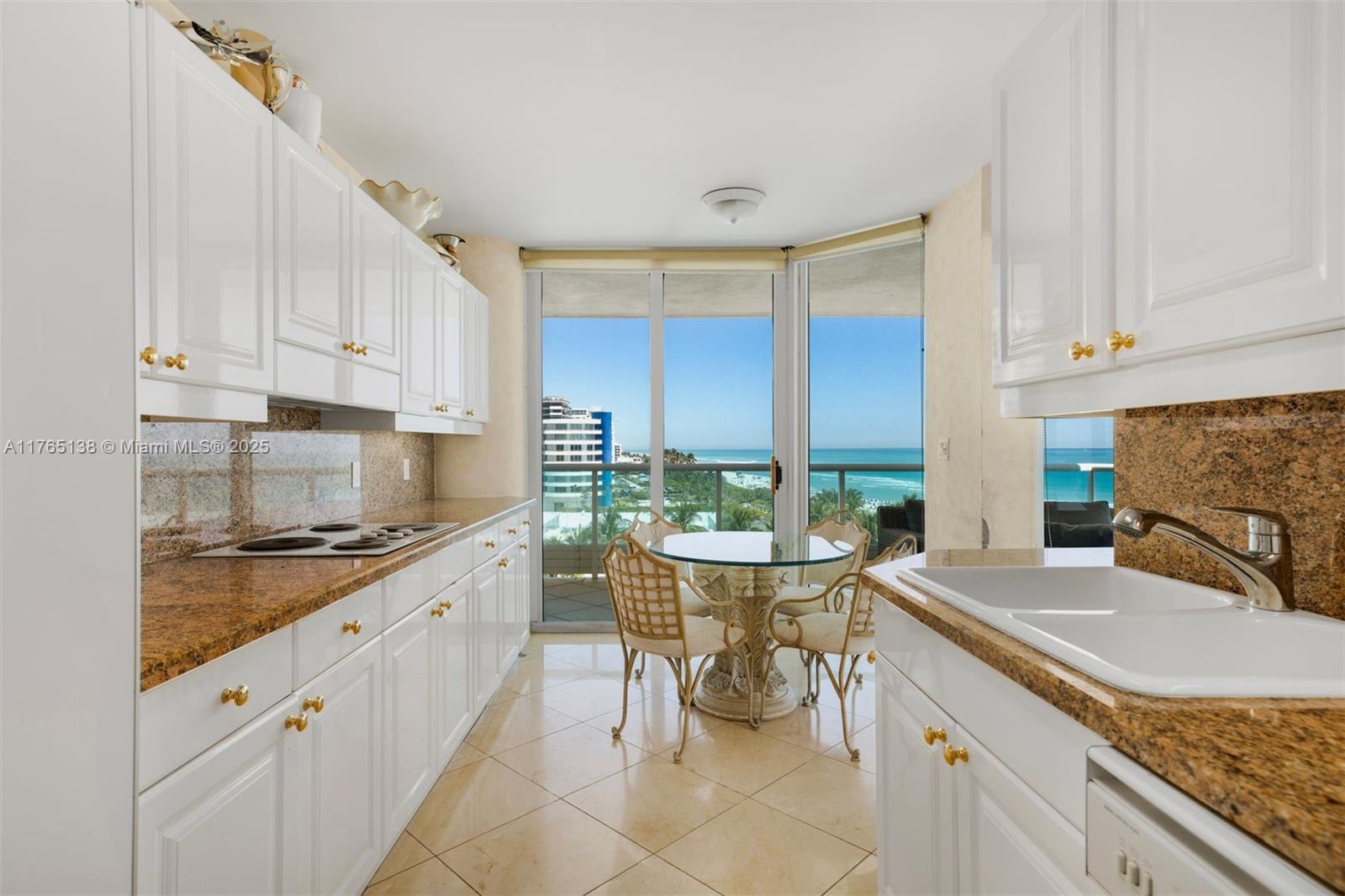 5025 Collins Ave # 705