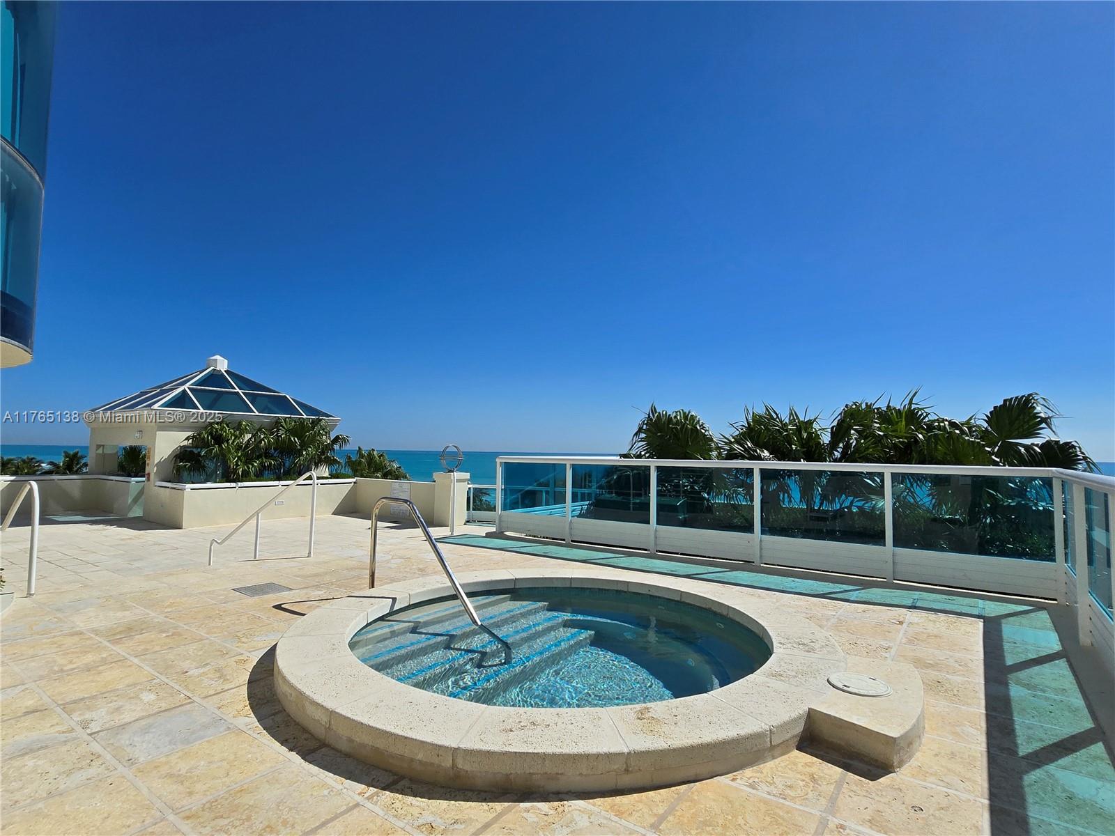5025 Collins Ave # 705