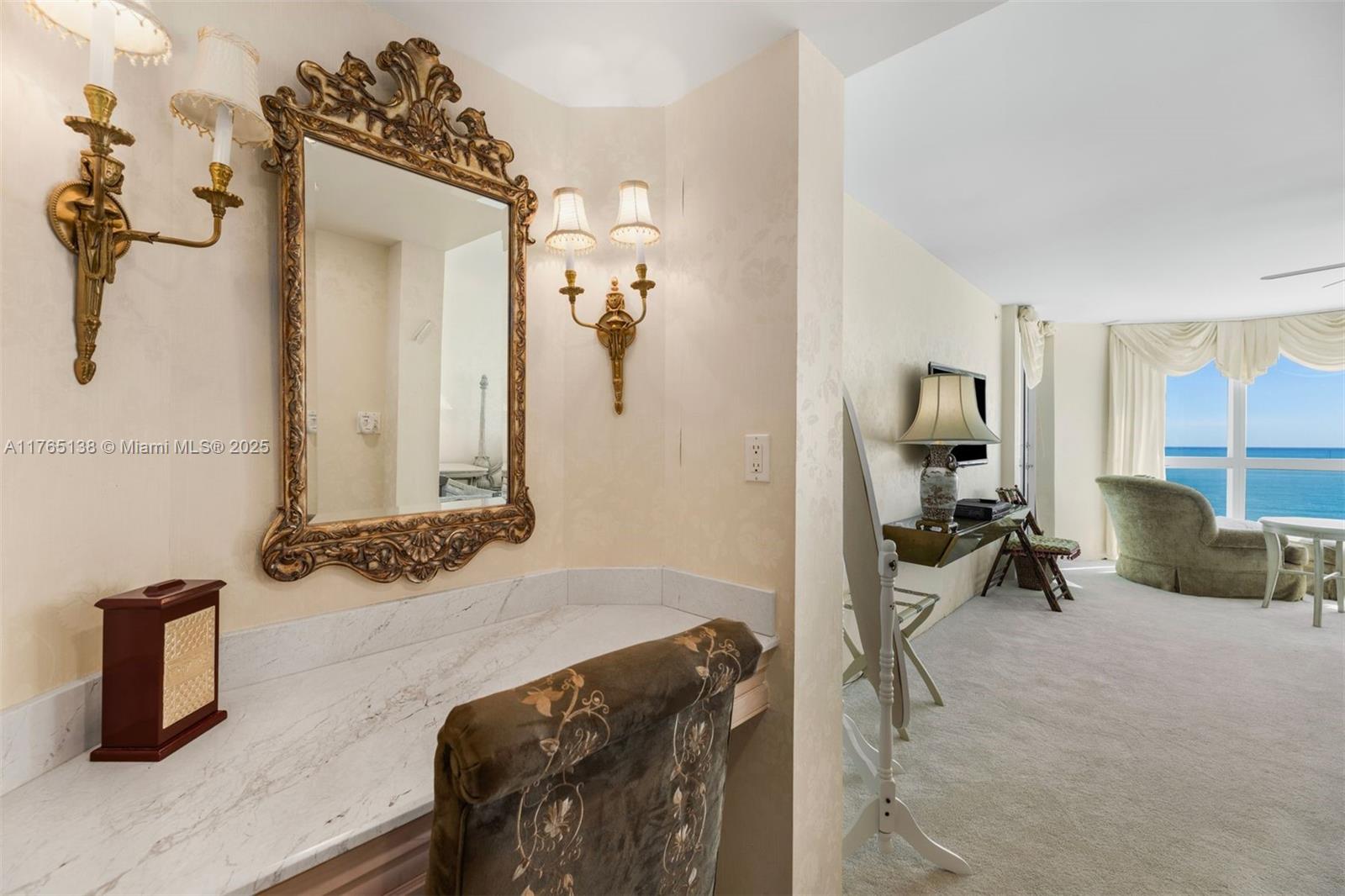 5025 Collins Ave # 705