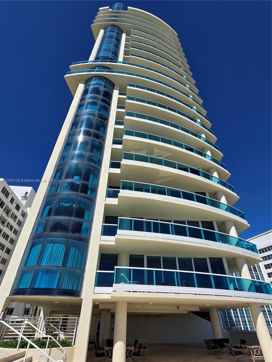 5025 Collins Ave # 705