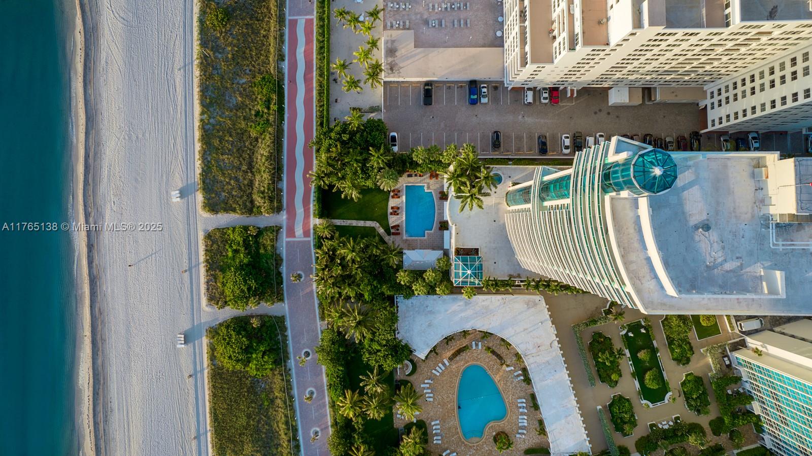 5025 Collins Ave # 705