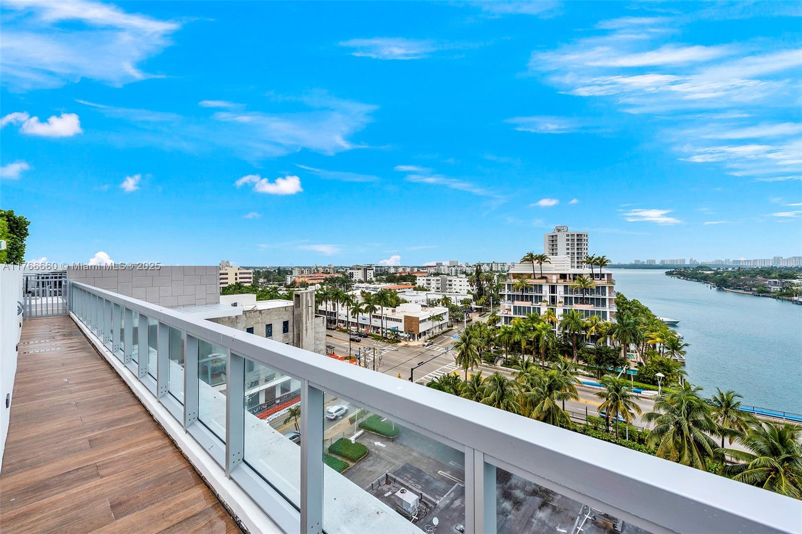 9521 E Bay Harbor Dr # 905
