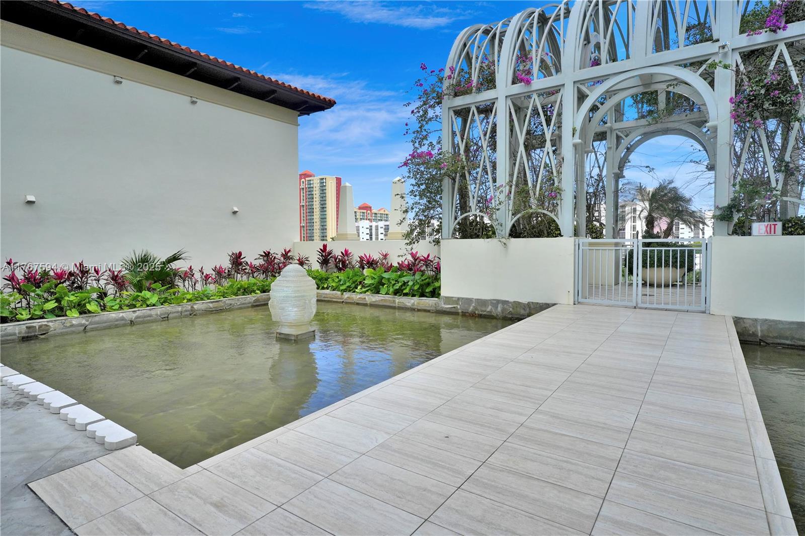 250 Sunny Isles Blvd # 904 Unit: 3-904