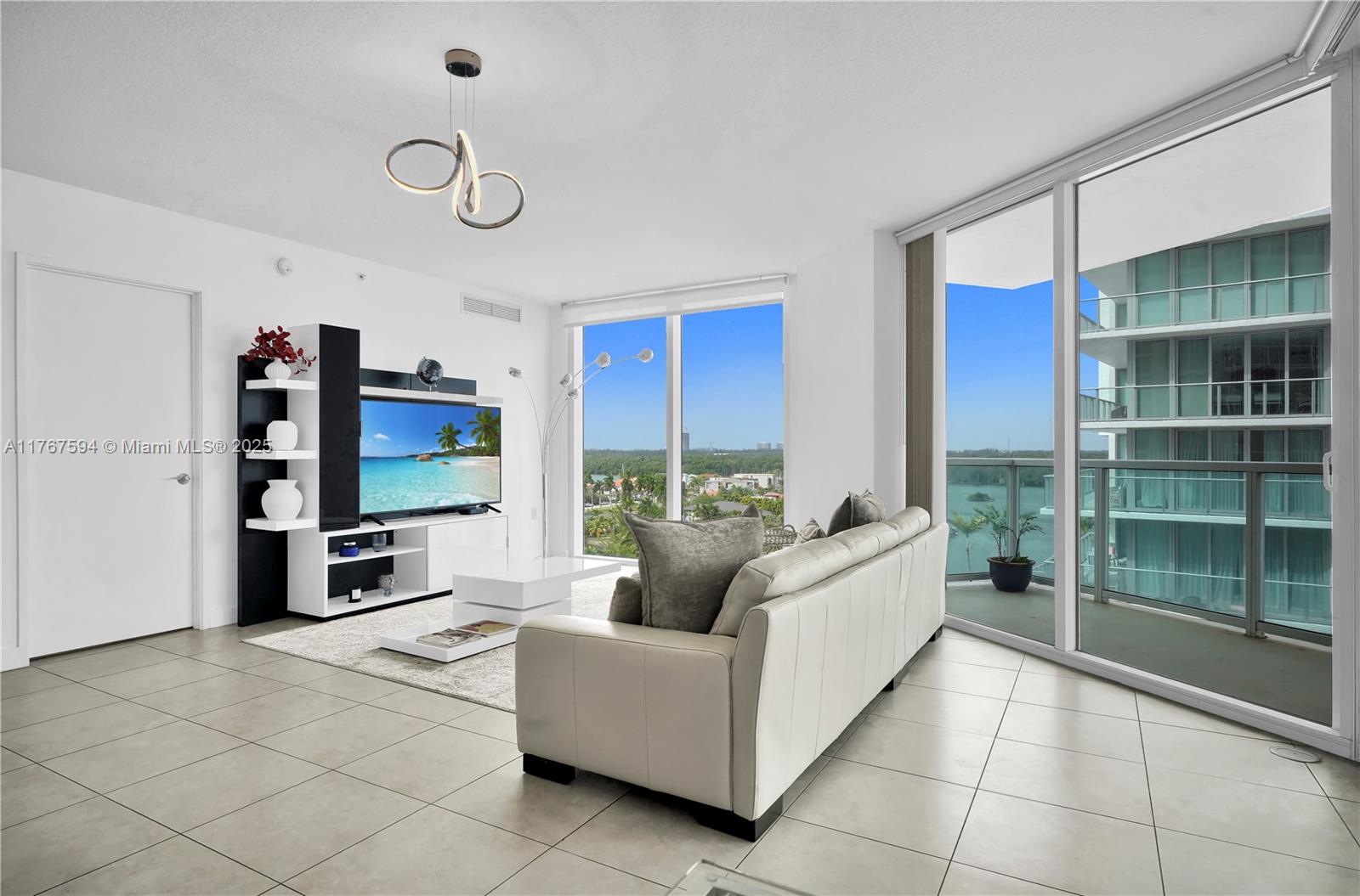 250 Sunny Isles Blvd # 904 Unit: 3-904