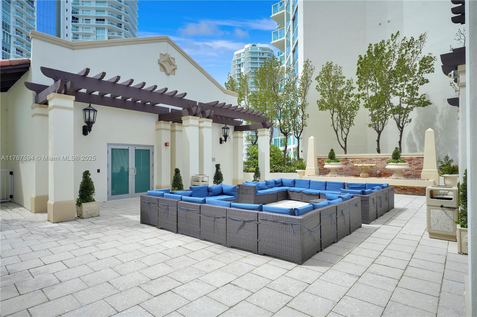 250 Sunny Isles Blvd # 904 Unit: 3-904