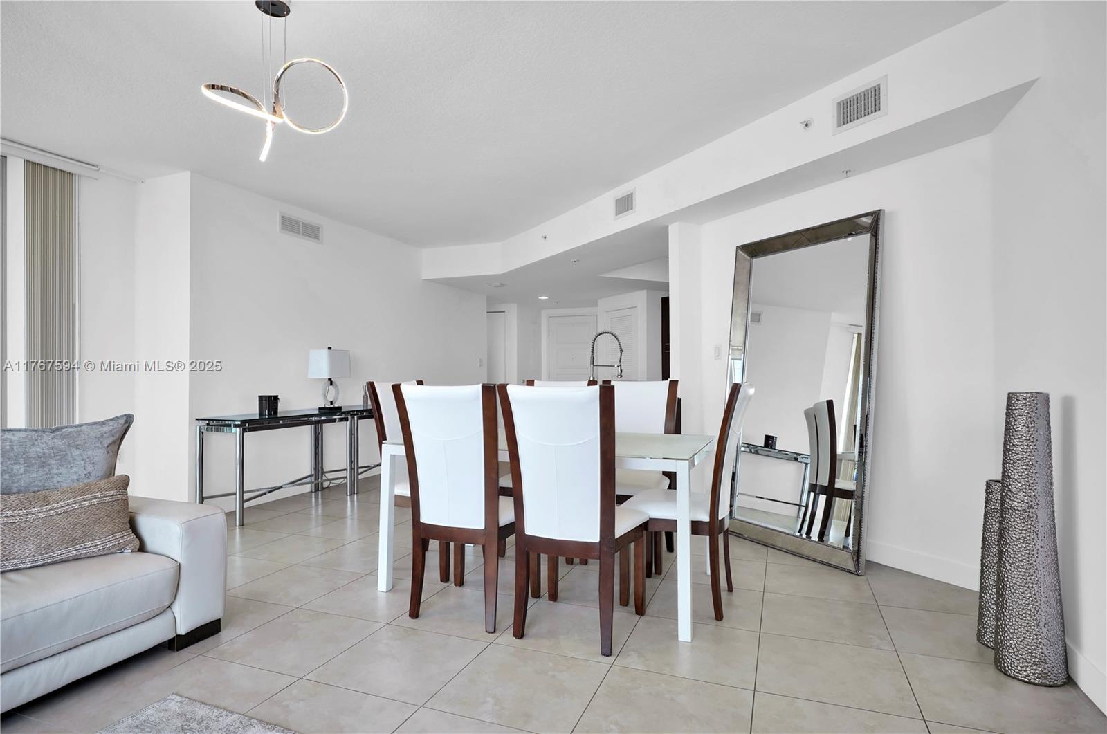 250 Sunny Isles Blvd # 904 Unit: 3-904