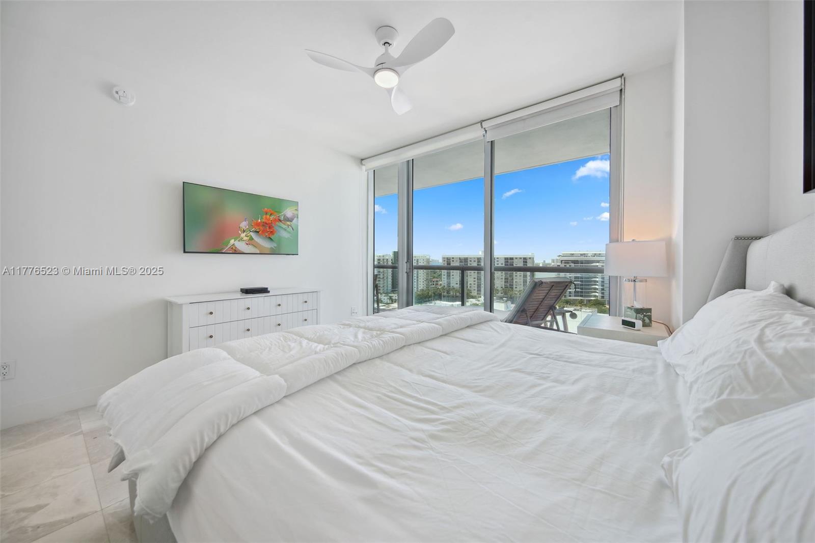 6799 Collins Ave # 1201