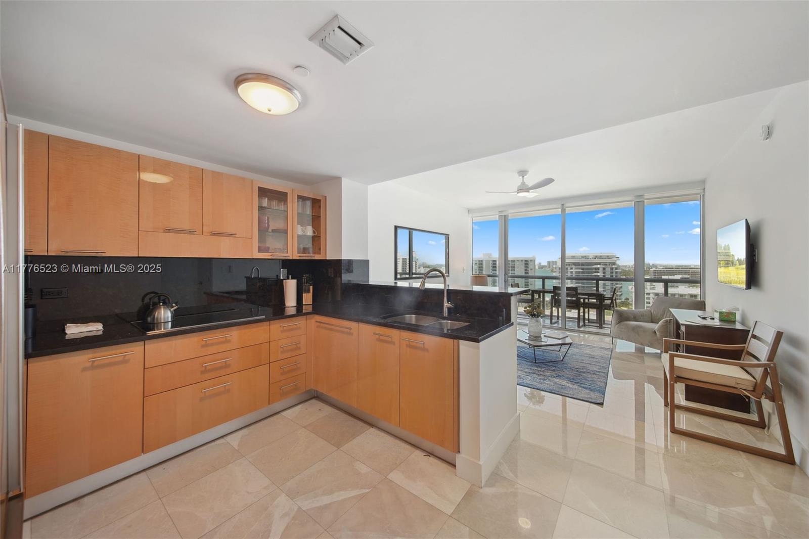 6799 Collins Ave # 1201