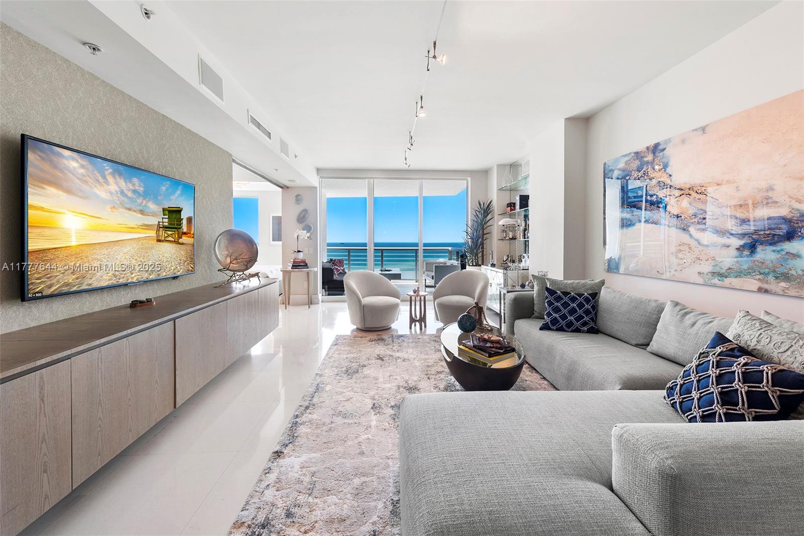 3801 Collins Ave # 1103