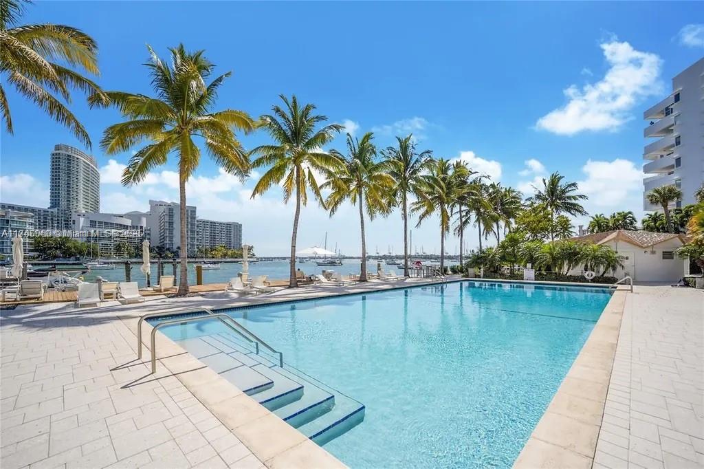 20 Island Ave # 609