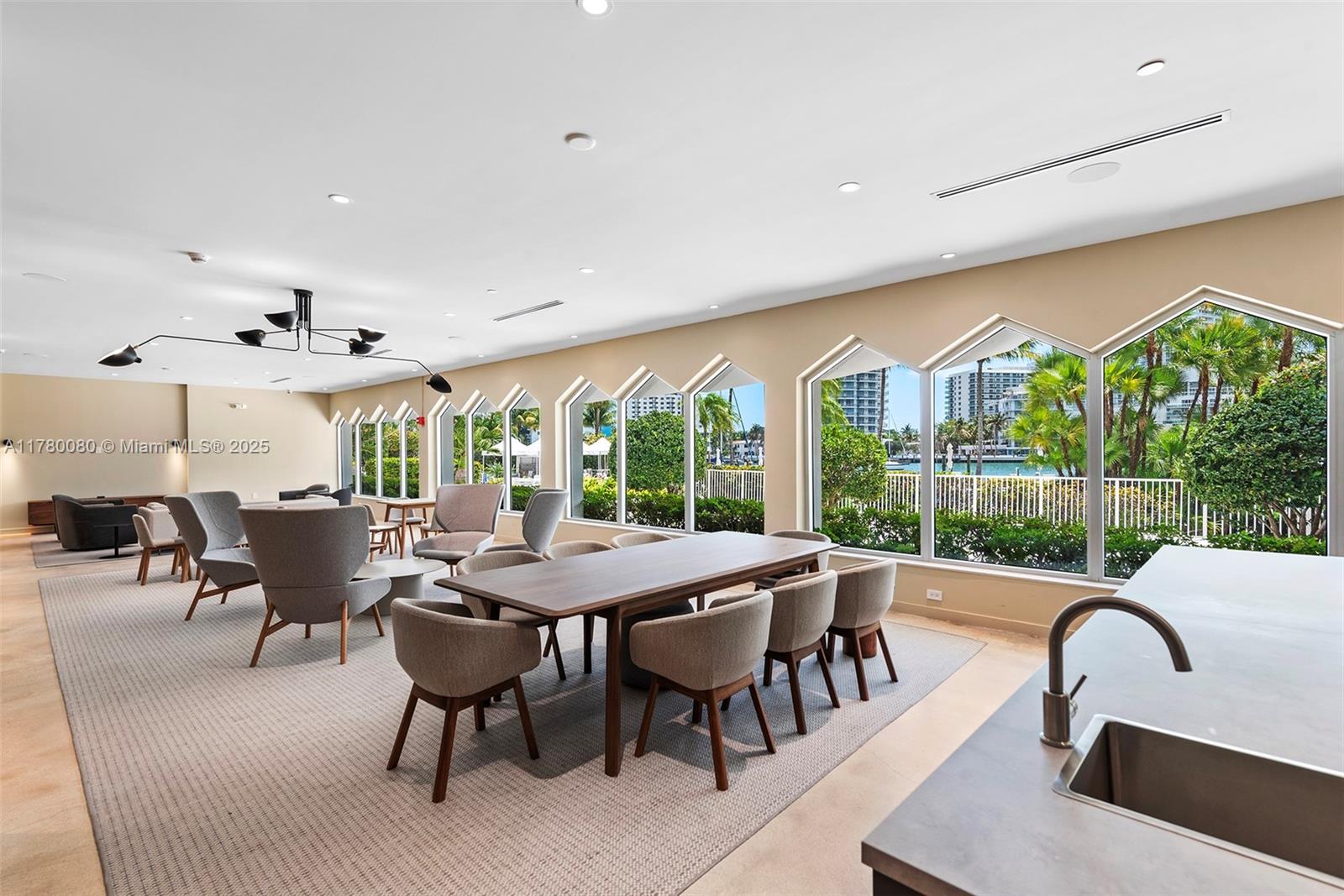 20 Island Ave # 609