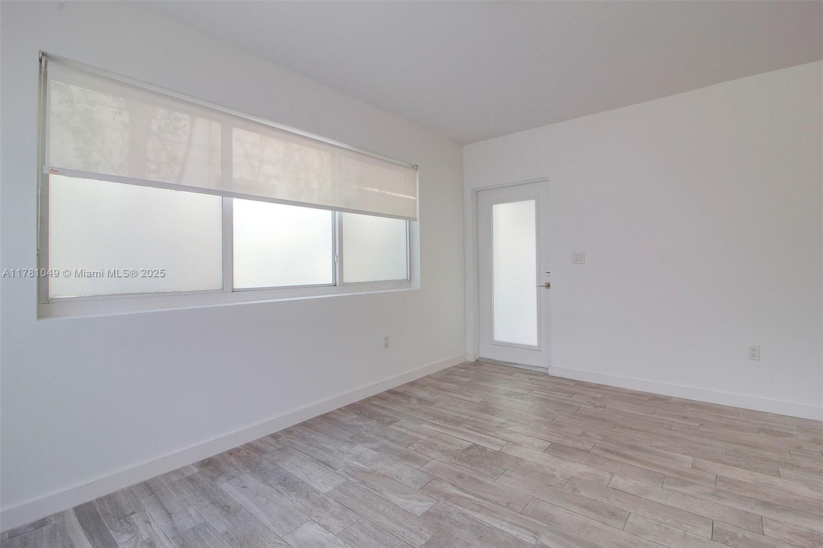 1035 Euclid Ave # 18