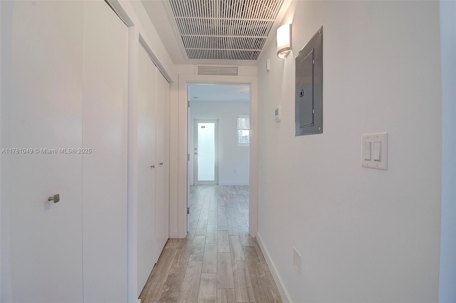1035 Euclid Ave # 18