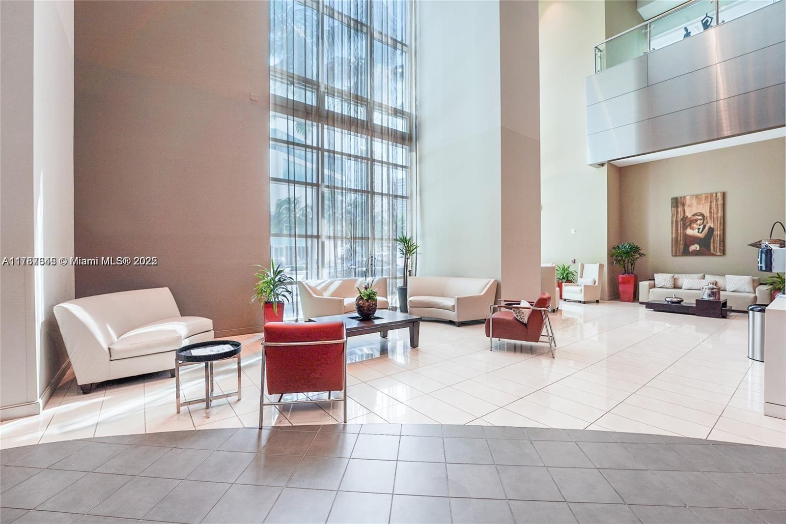 300 S Biscayne Blvd # 3010 Unit: T-3010