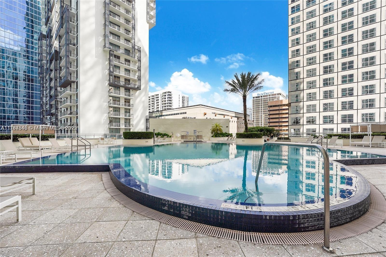 300 S Biscayne Blvd # 3010 Unit: T-3010