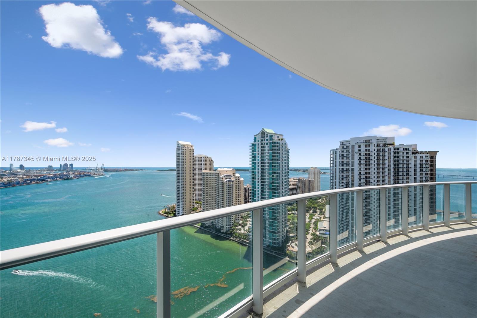 300 S Biscayne Blvd # 3010 Unit: T-3010