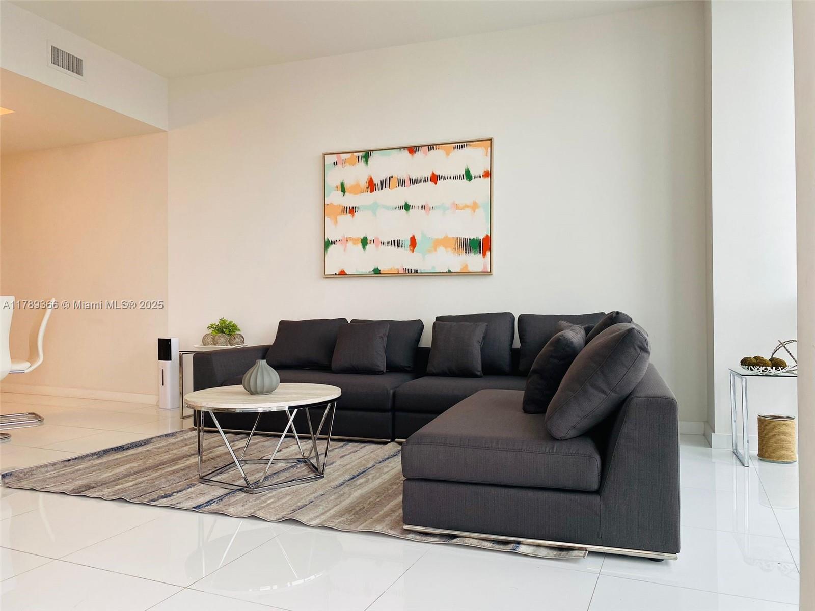 851 NE 1st Ave # 2601