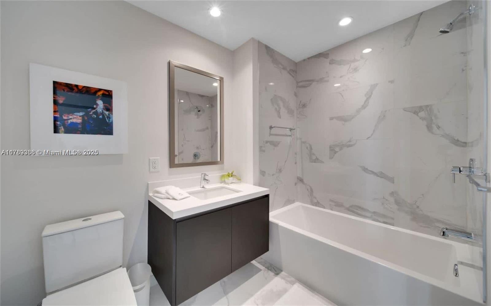 851 NE 1st Ave # 2601