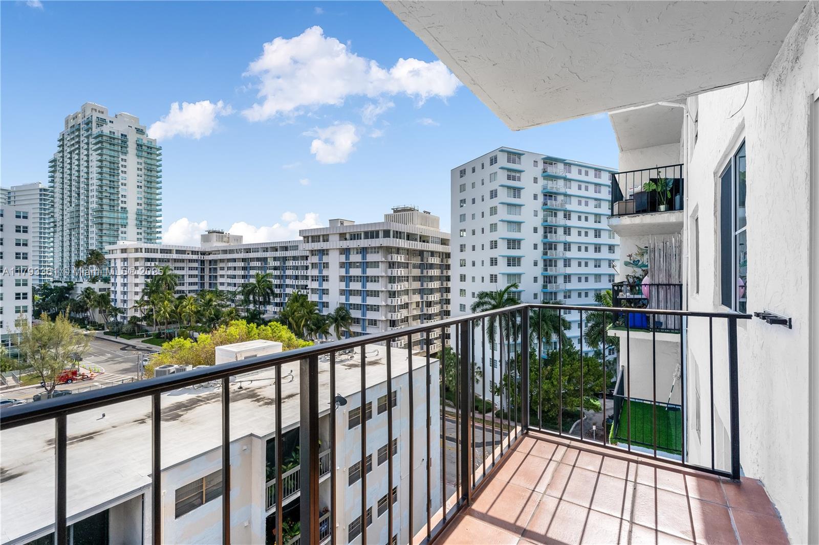 899 West Ave # 8D
