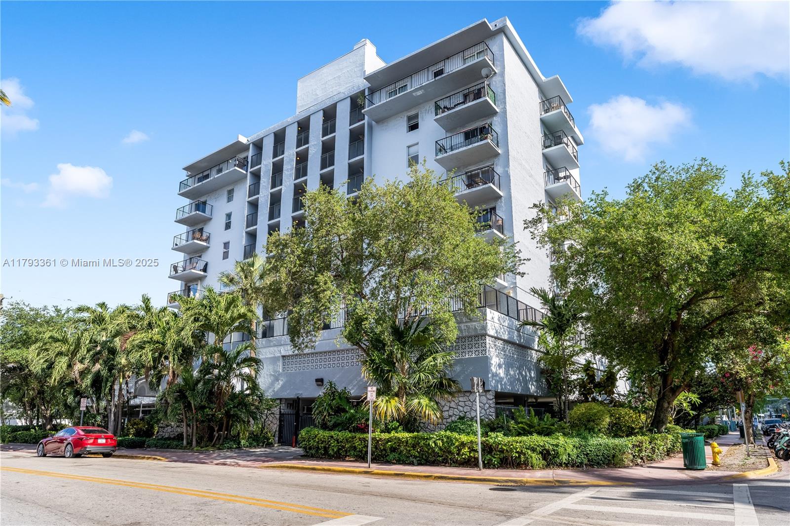 899 West Ave # 8D