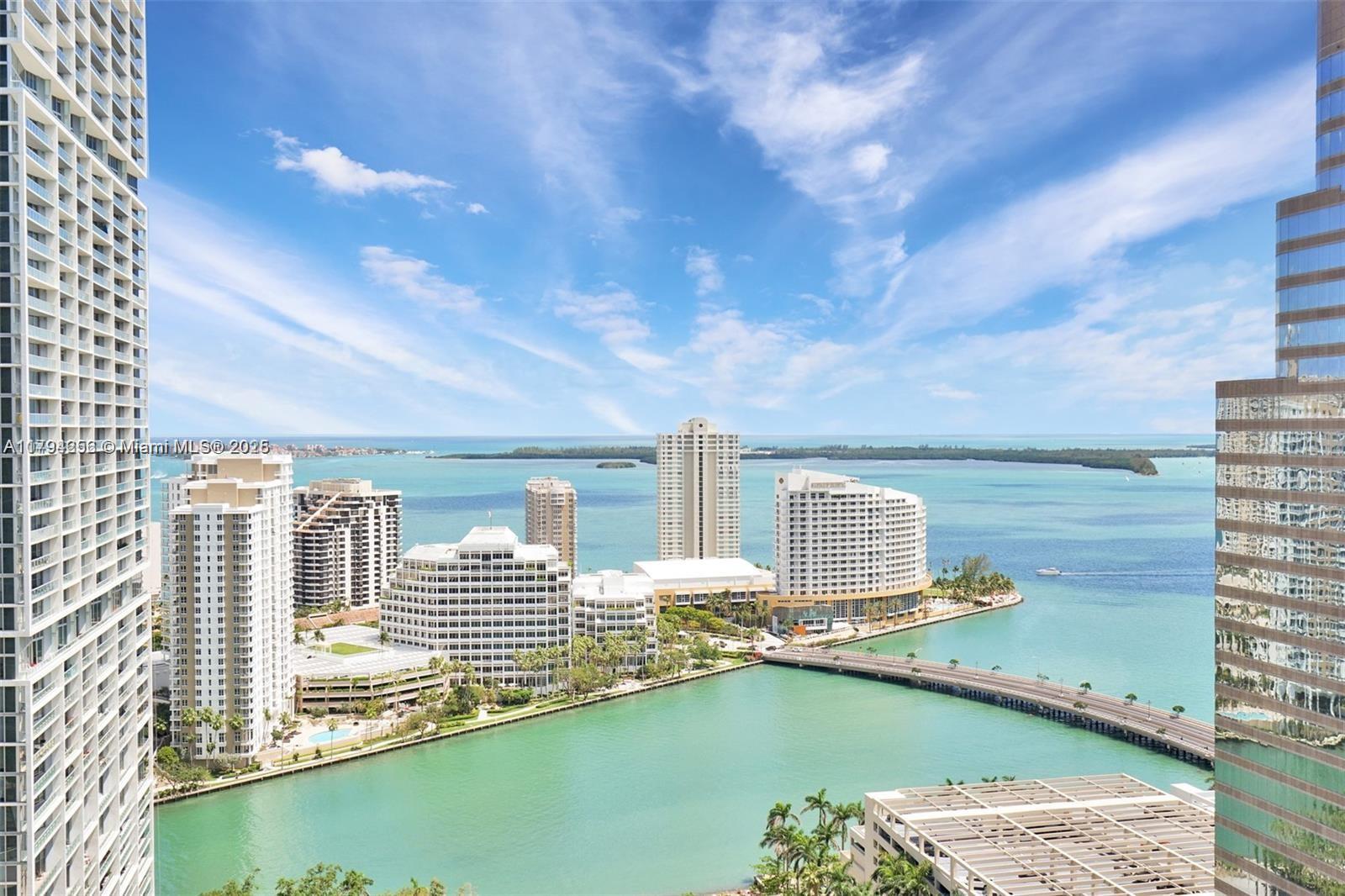 500 Brickell Ave # 3100