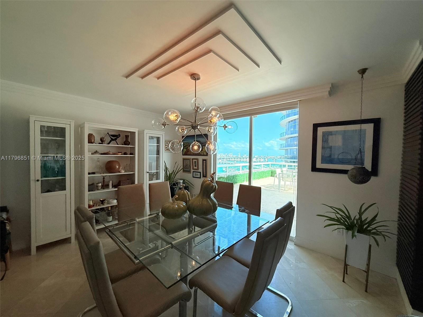1800 N Bayshore Dr # 1001