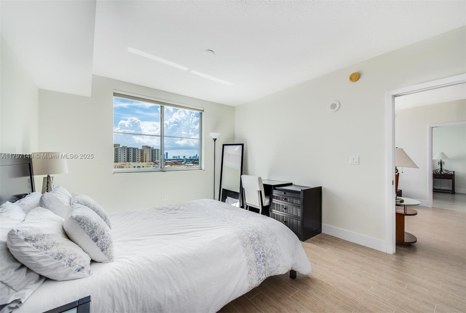 110 Washington Ave # 1817