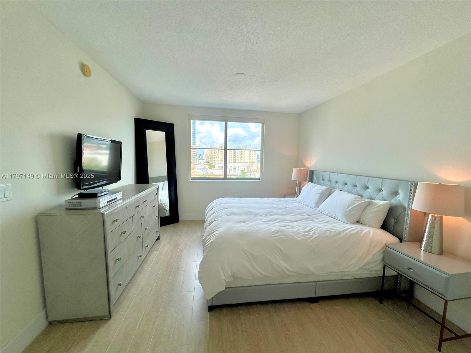 110 Washington Ave # 1817