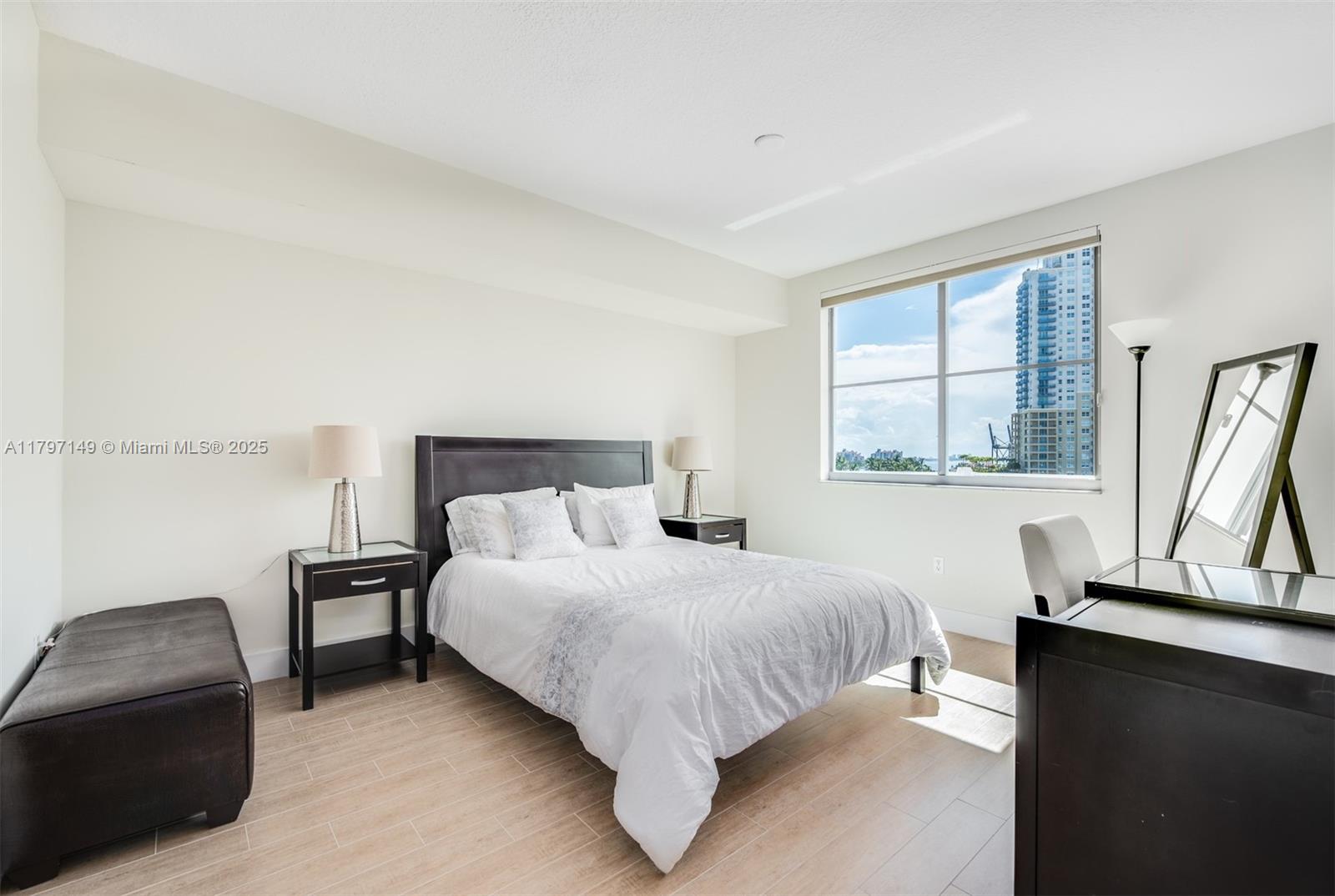 110 Washington Ave # 1817