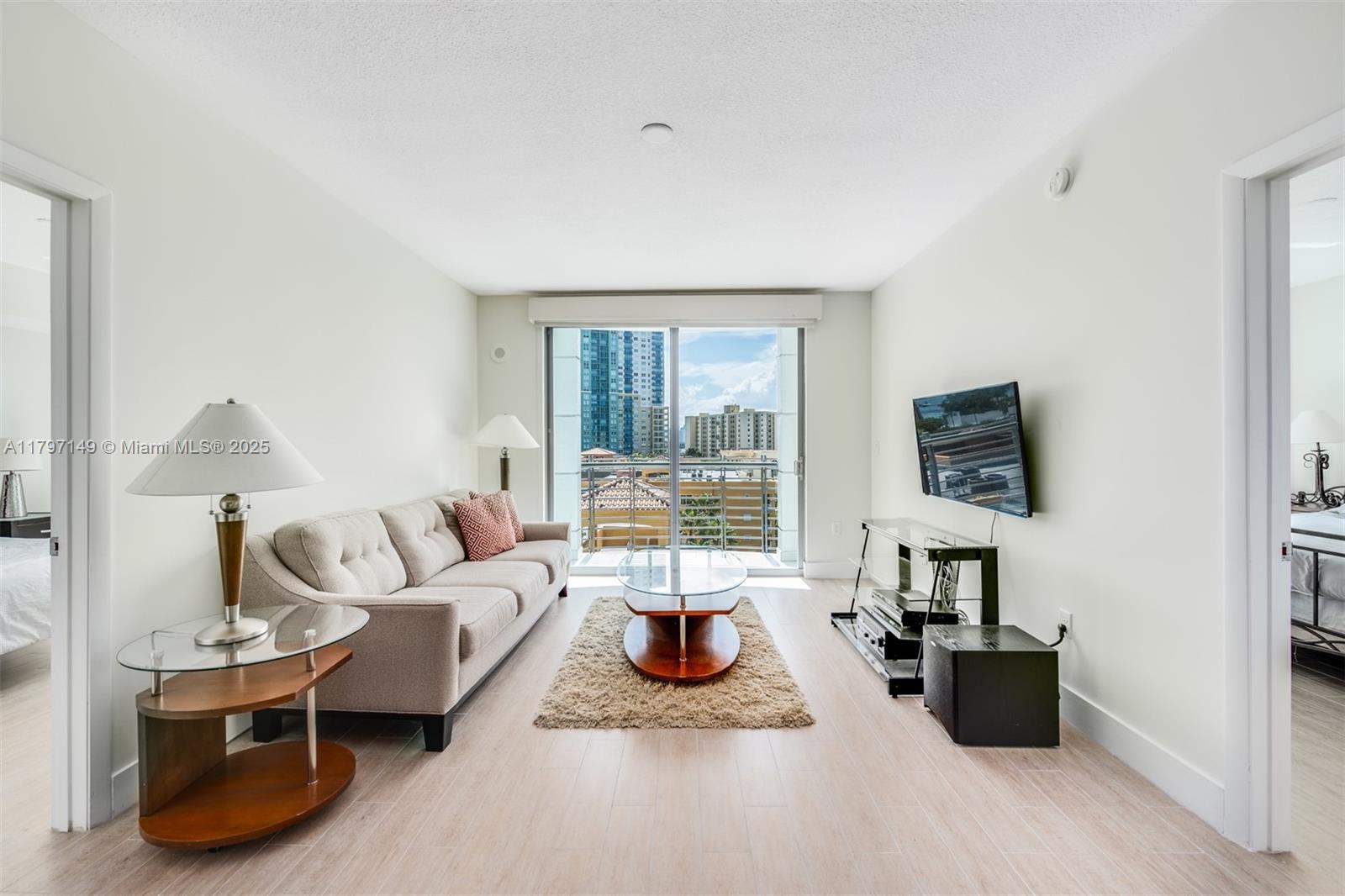 110 Washington Ave # 1817