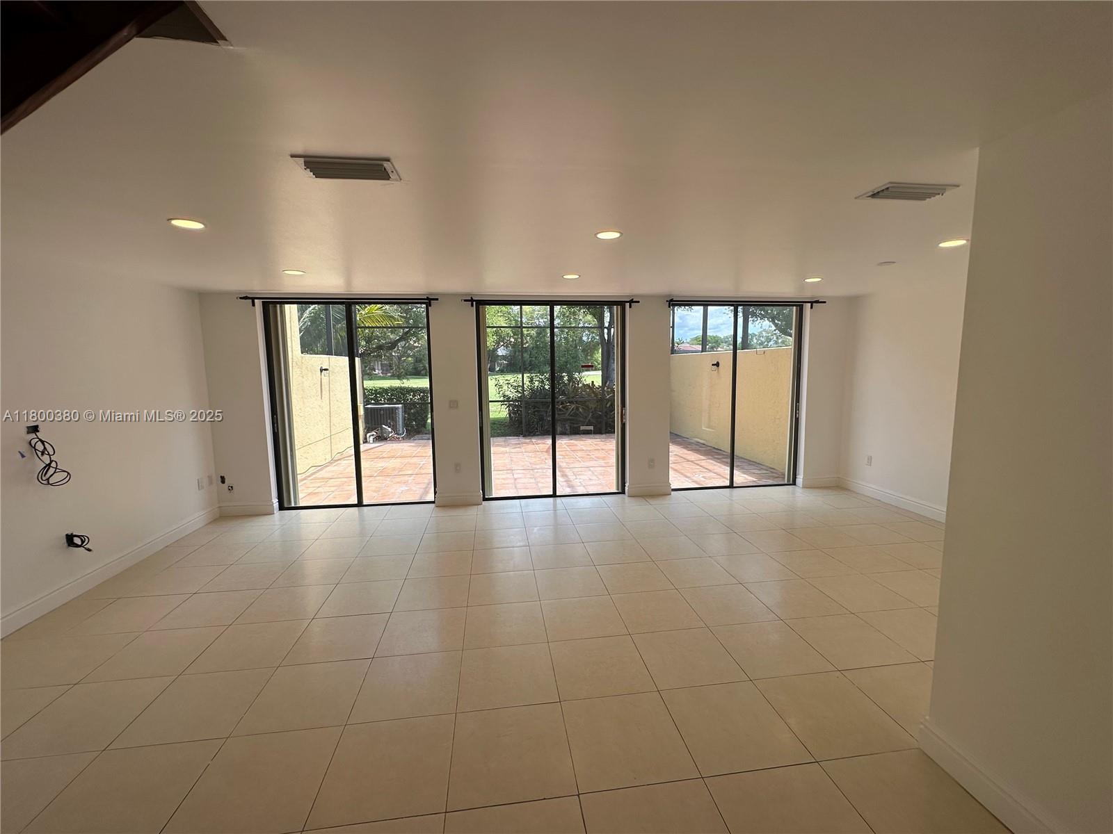 10119 Costa Del Sol Blvd # 57B Unit: J-57B