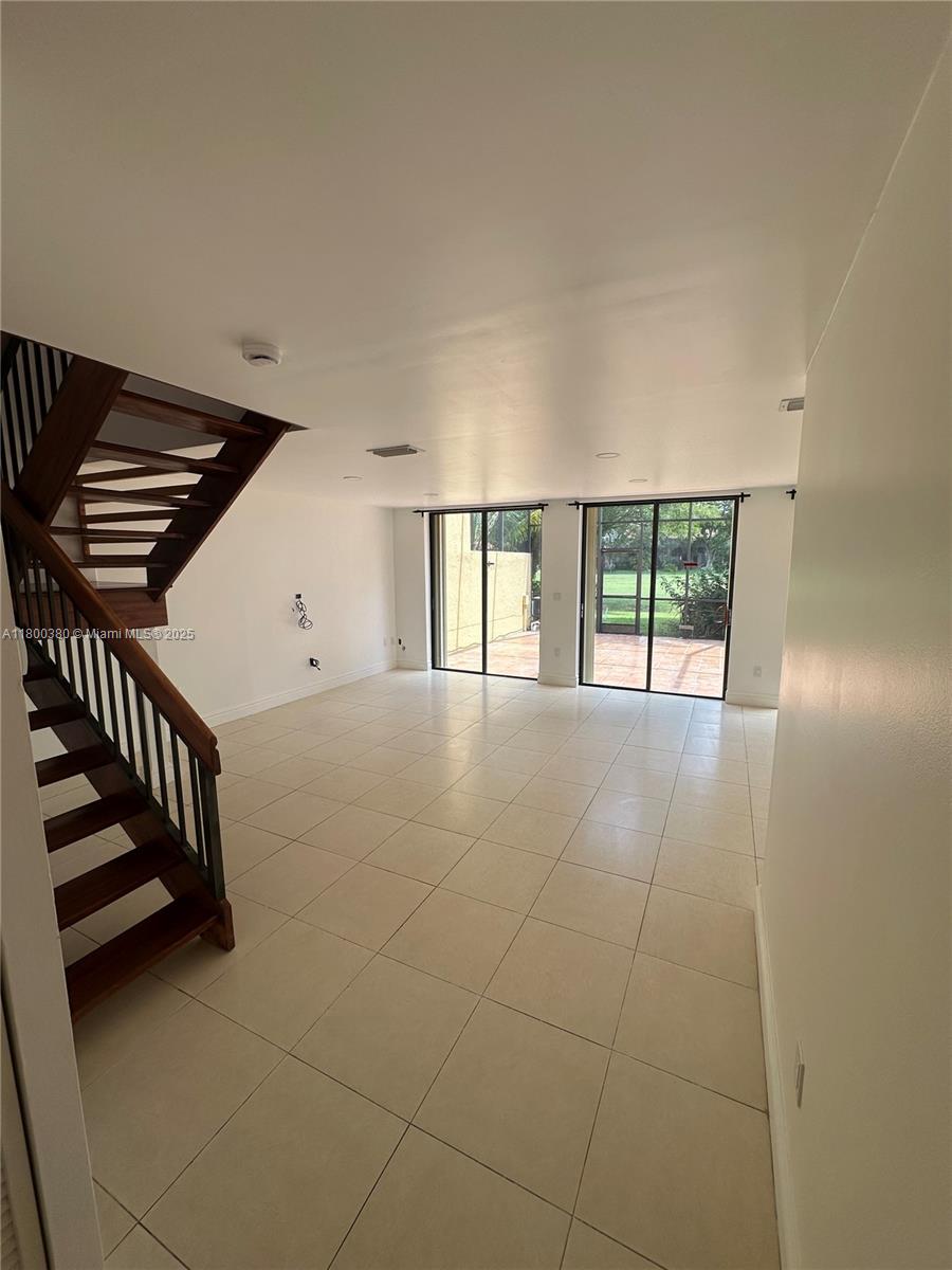 10119 Costa Del Sol Blvd # 57B Unit: J-57B