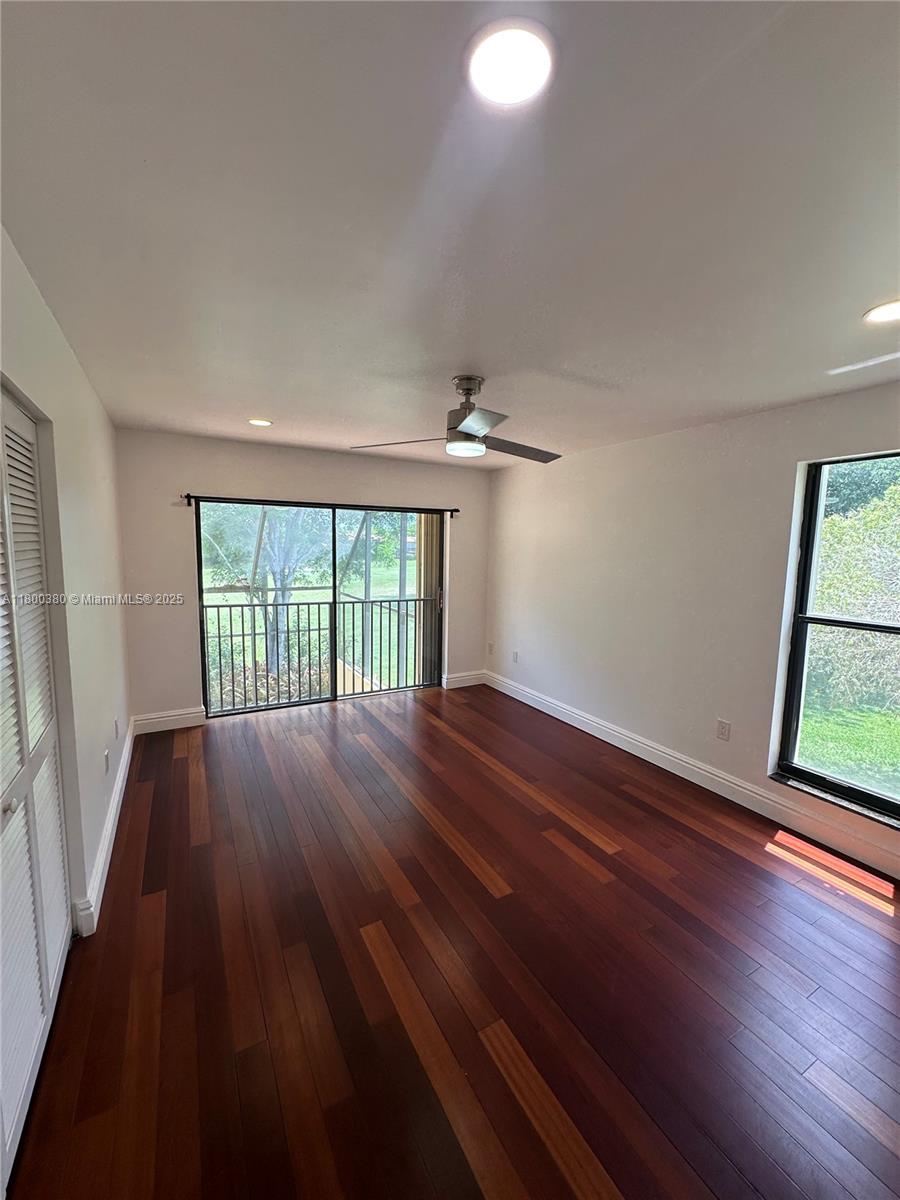 10119 Costa Del Sol Blvd # 57B Unit: J-57B