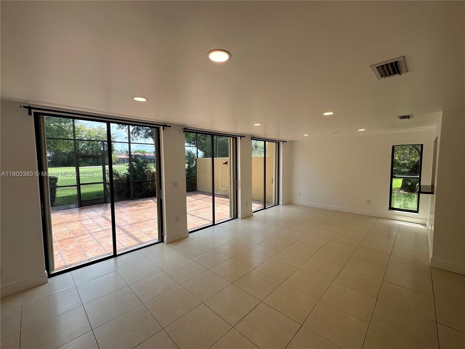 10119 Costa Del Sol Blvd # 57B Unit: J-57B