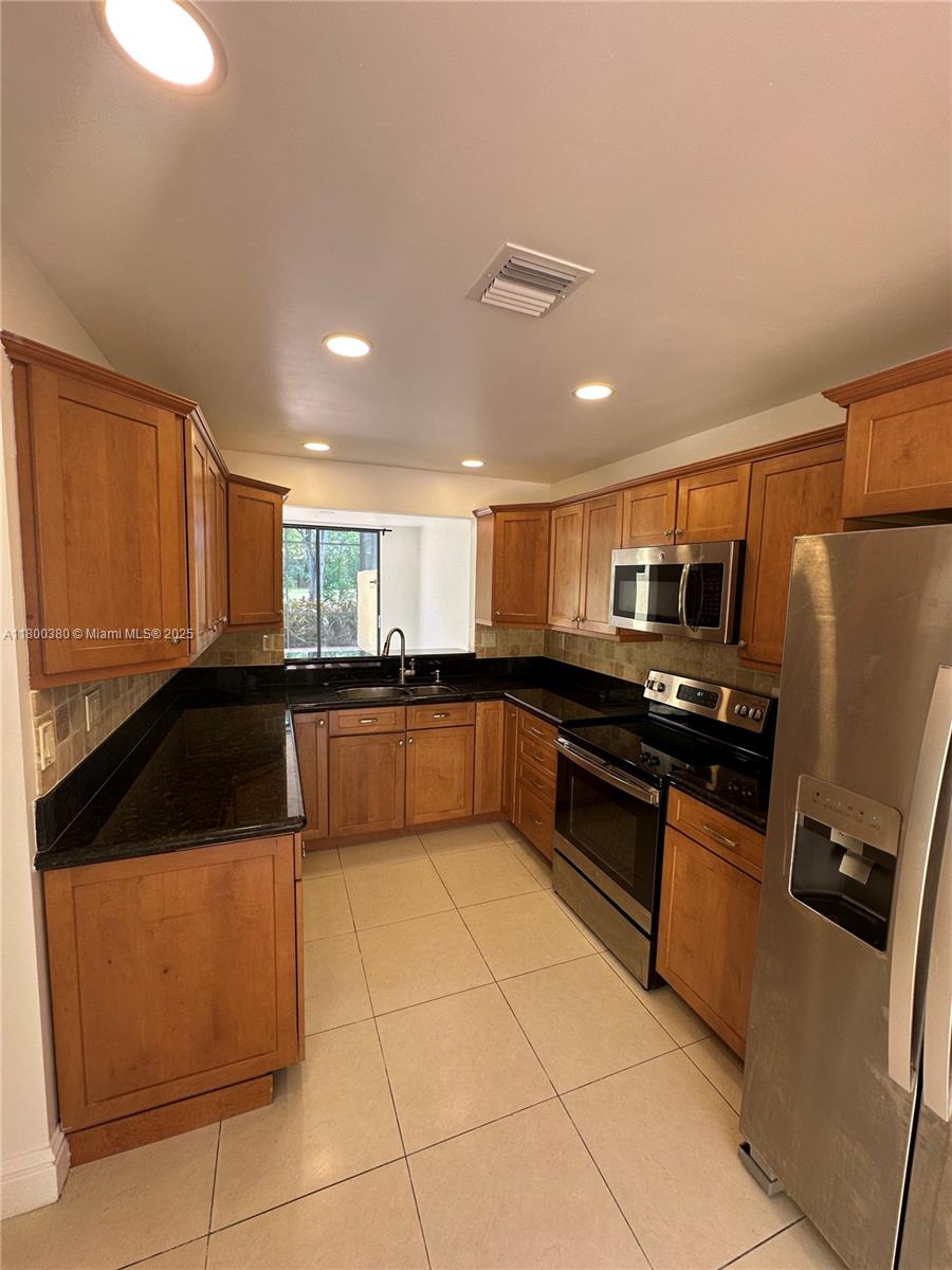 10119 Costa Del Sol Blvd # 57B Unit: J-57B