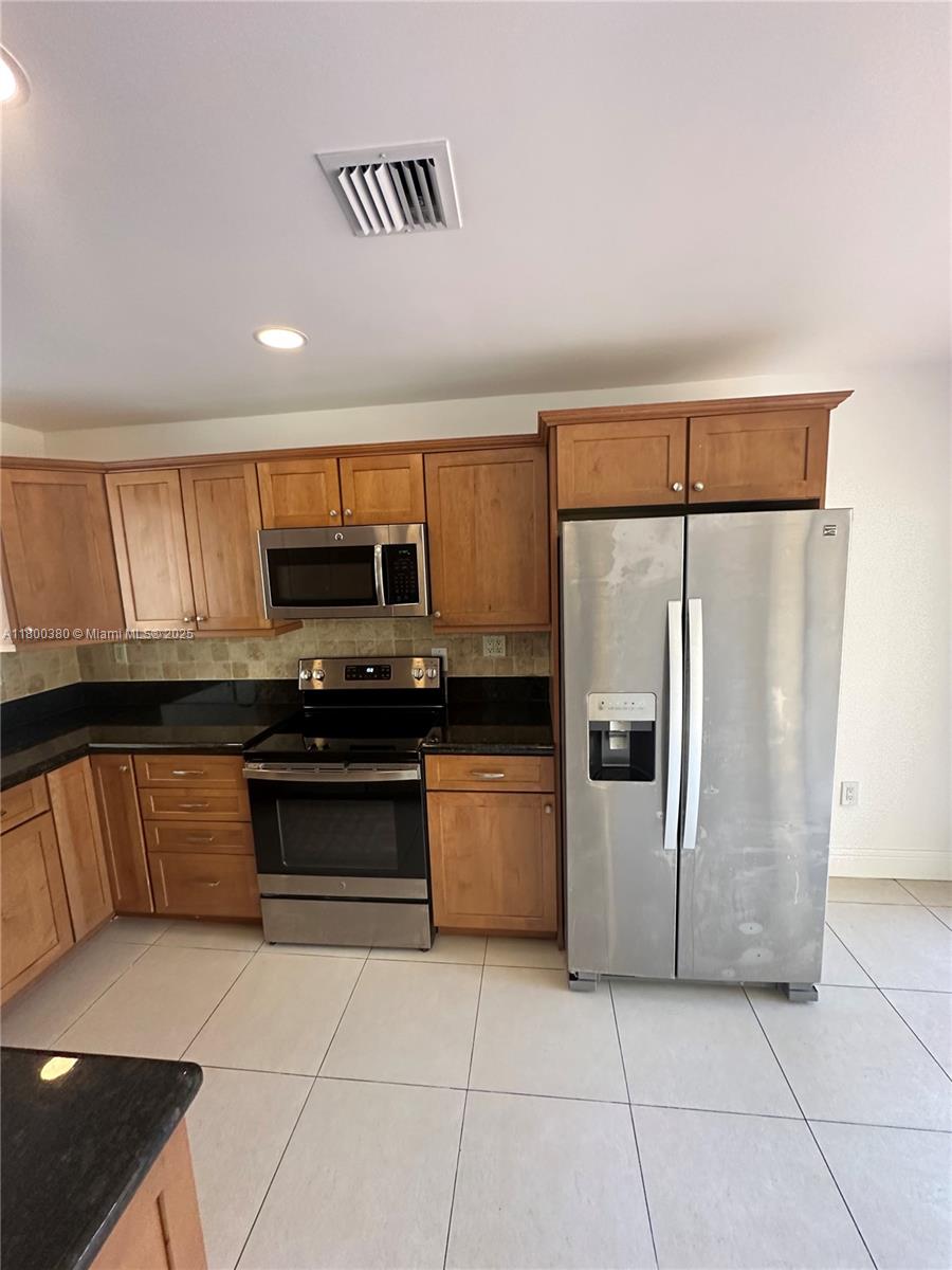 10119 Costa Del Sol Blvd # 57B Unit: J-57B