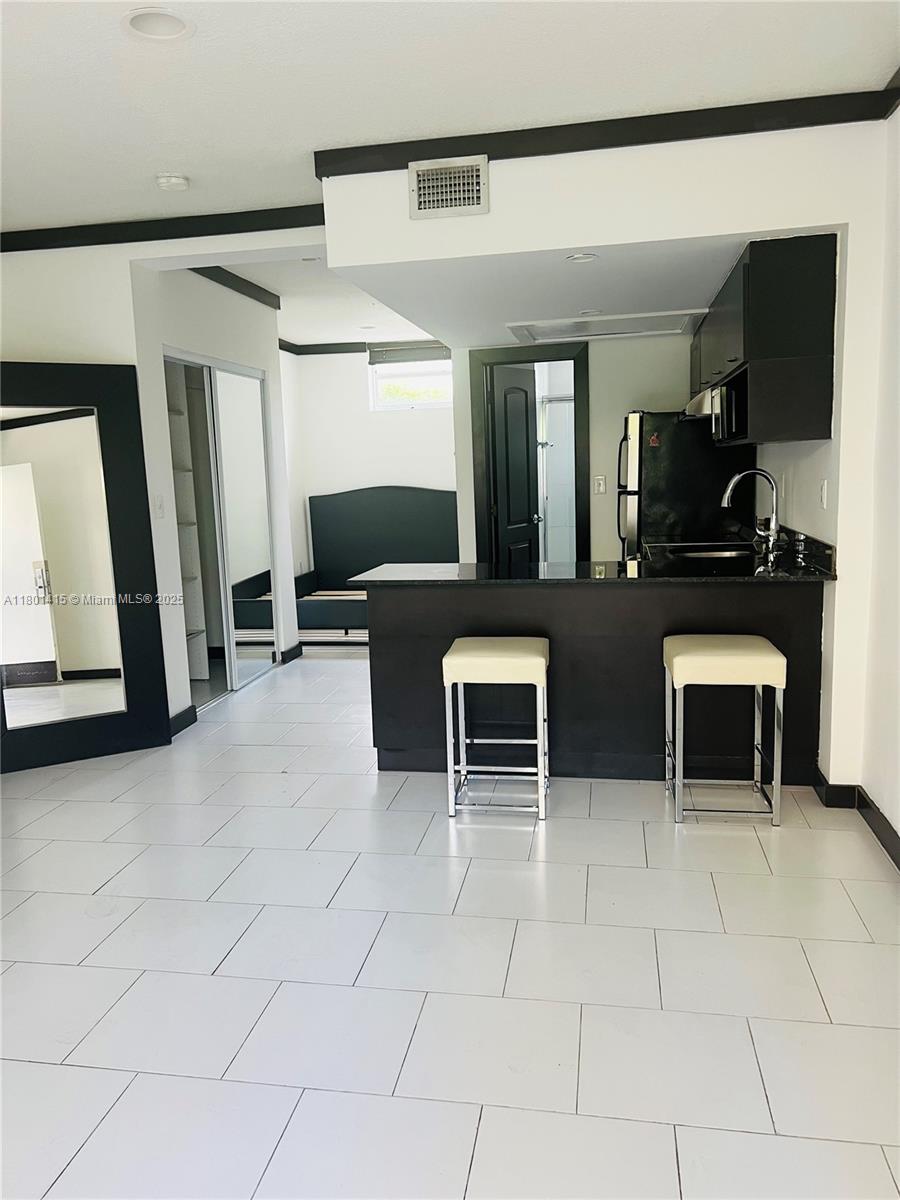 1545 Drexel Ave # 405